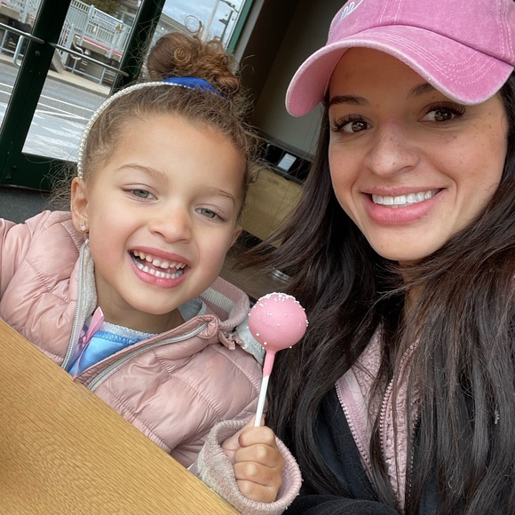 Meet your Posher, Stacia - Picture 8 of 11